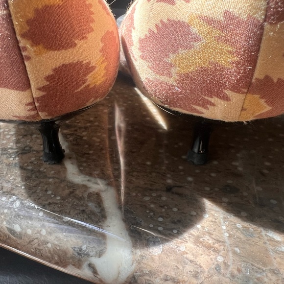 Marc Jacobs kitten heels in a size 8 - Picture 5 of 7